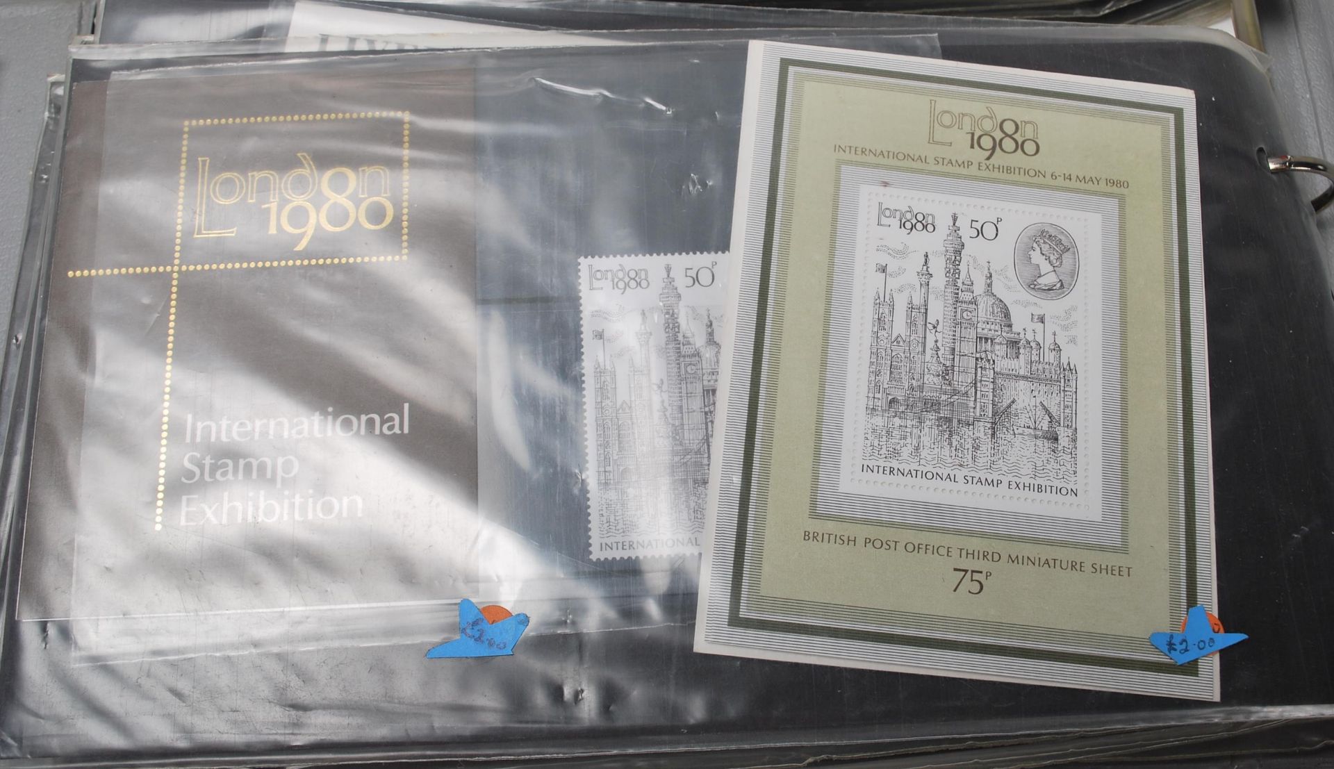 Stamps - A good collection of x5 albums of unused decimal Royal Mail Mint Stamp presentation - Bild 4 aus 9