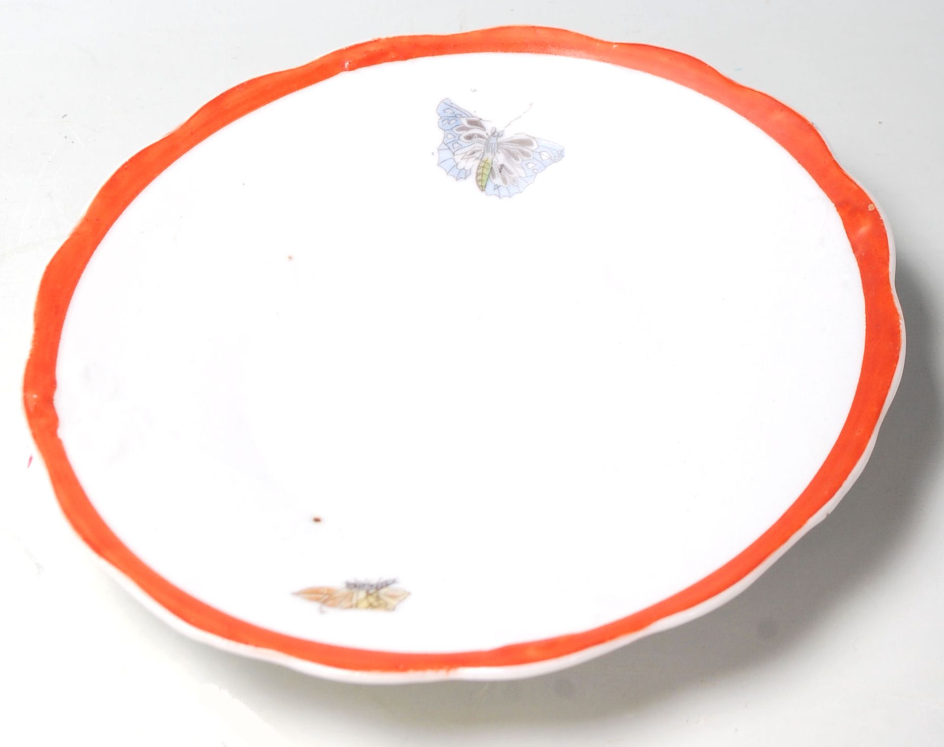 A group of Chinese ceramics to include an early 20th Century Canton dish of round form being - Bild 4 aus 11