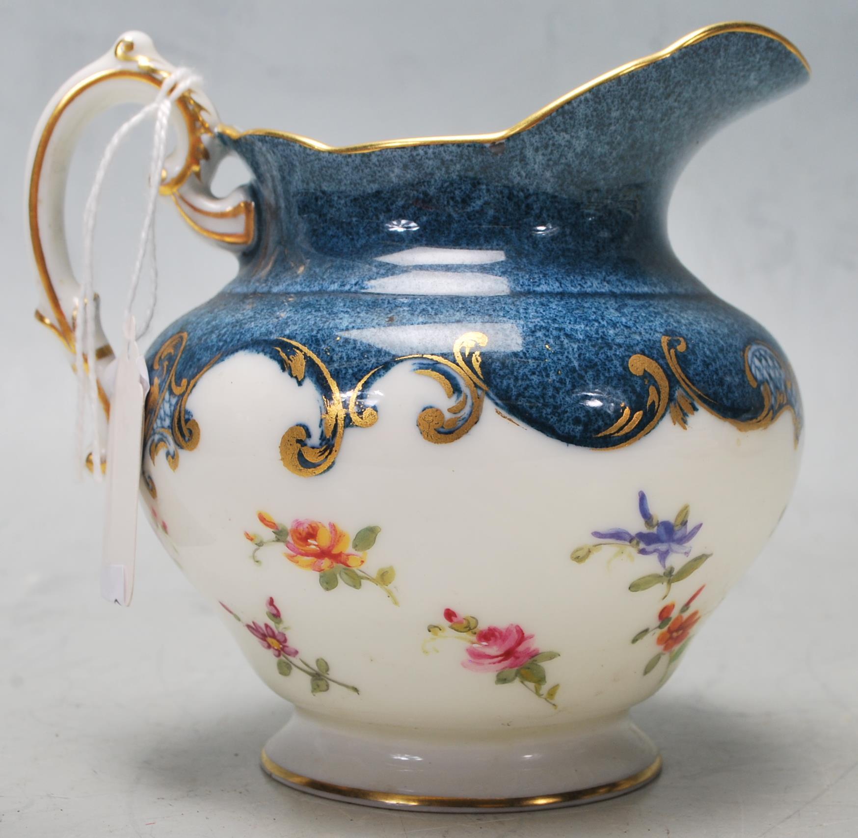 A good 20th century Royal Worcester tea service / part tea service for twelve persons comprising - Image 6 of 17