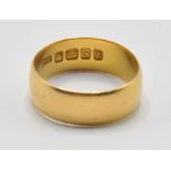 ANTIQUE 22CT GOLD BAND RING