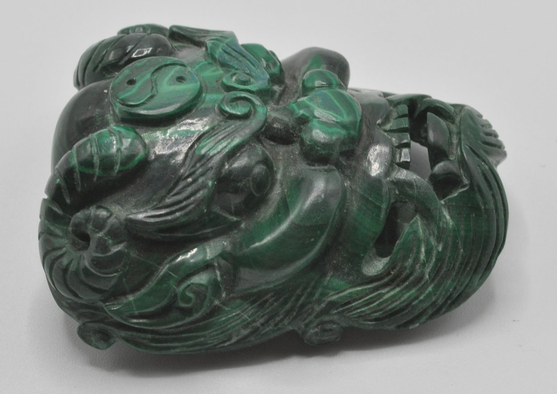 An unusual contemporary chines malachite belt buck - Image 2 of 6