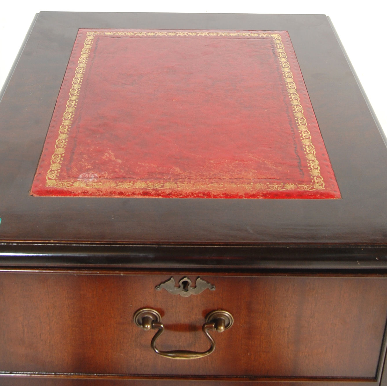 ANTIQUE STYLE MAHOGANY OFFICE FILING CABINET - Image 3 of 5