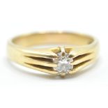 18CT GOLD AND DIAMOND CLAW SET RING