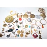 VINTAGE COSTUME JEWELLERY