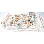 A COLLECTION OF LADIES COSTUME JEWELLERY