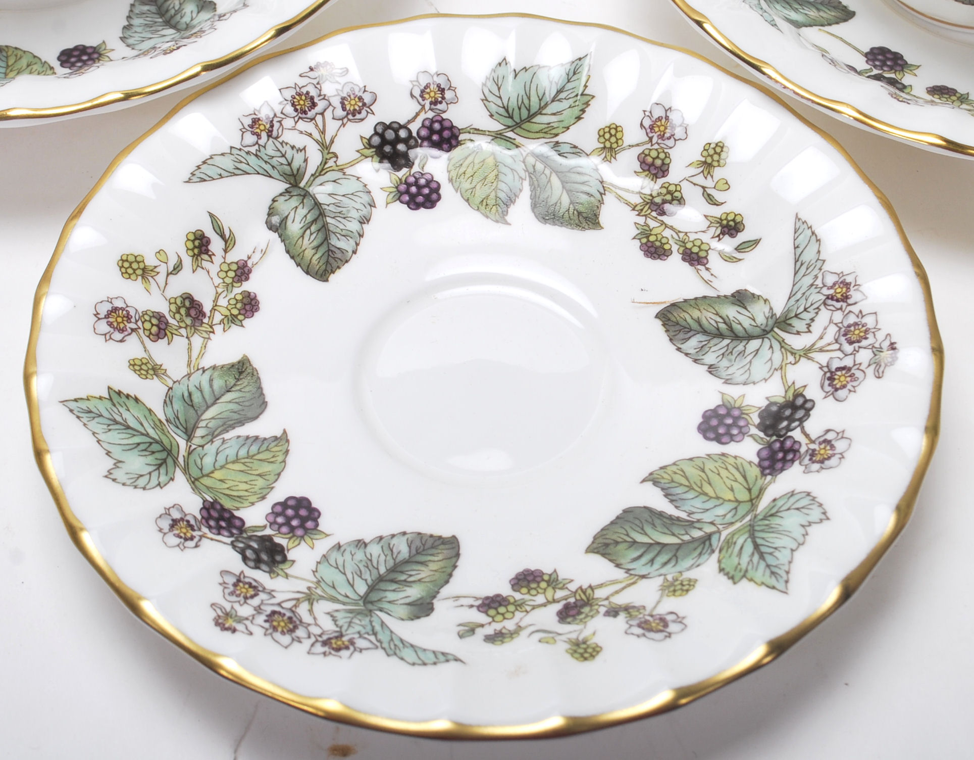 ROYAL WORCESTER FINE BONE CHINA LAVINIA - Image 9 of 18