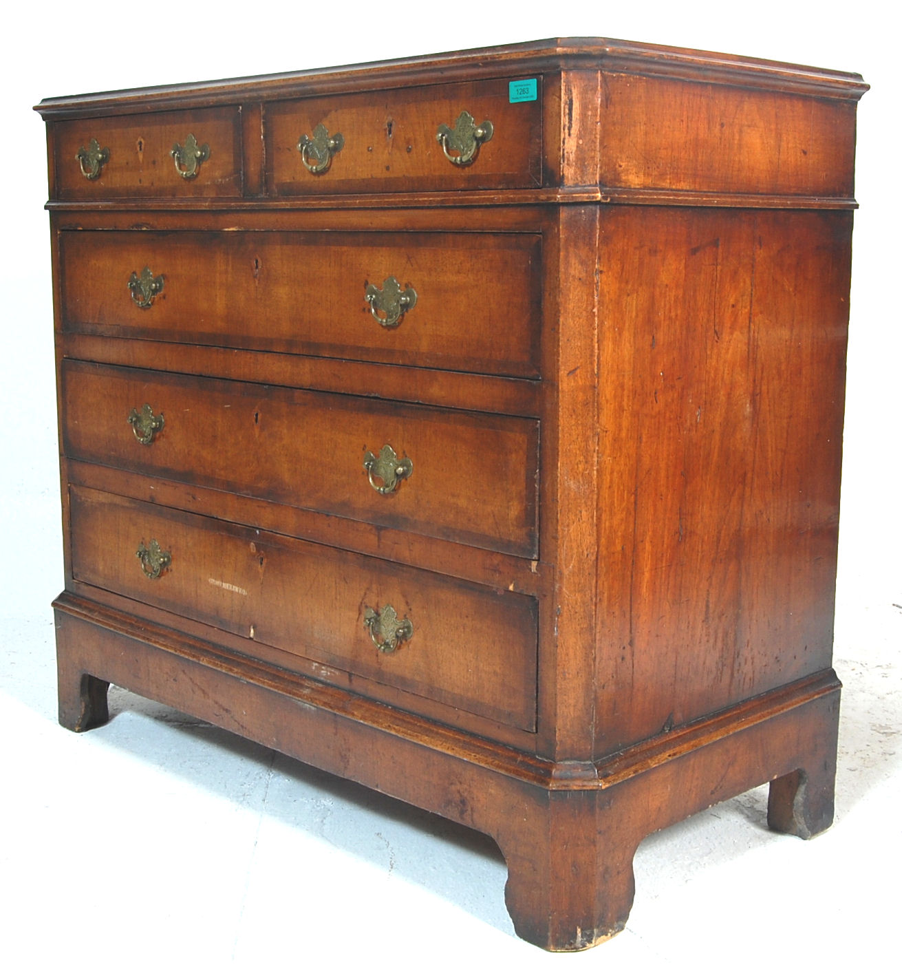 An early 19th century Georgian mahogany chest of drawers having two short drawers over three full - Image 5 of 5