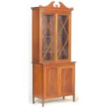 AN EARLY 20TH CENTURY MAHOGANY INLAID EDWARDIAN BOOKCASE CABINET