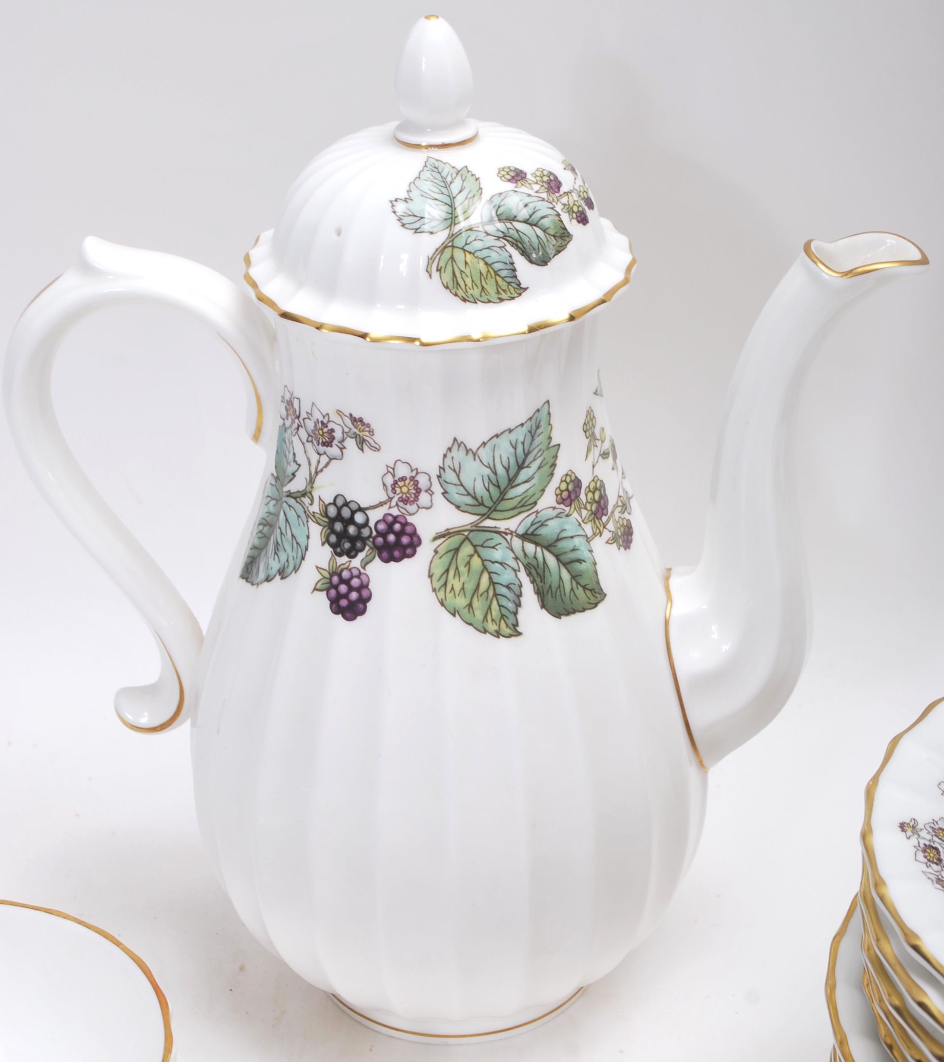 ROYAL WORCESTER FINE BONE CHINA LAVINIA - Image 11 of 18