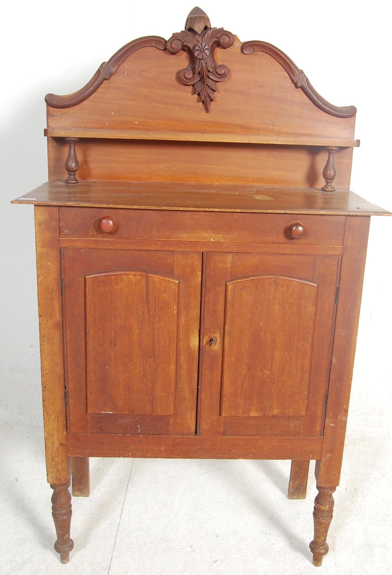 A Victorian 19th century mahogany chiffonier – raised sideboard. Raised on turned legs with double - Image 2 of 6