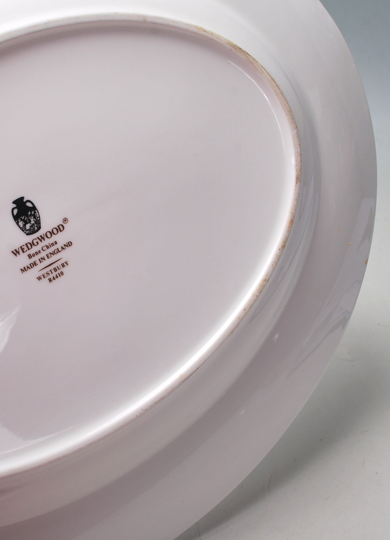 WEDGWOOD WESTBURY PATTERN DINNER SERVICE - Image 11 of 11