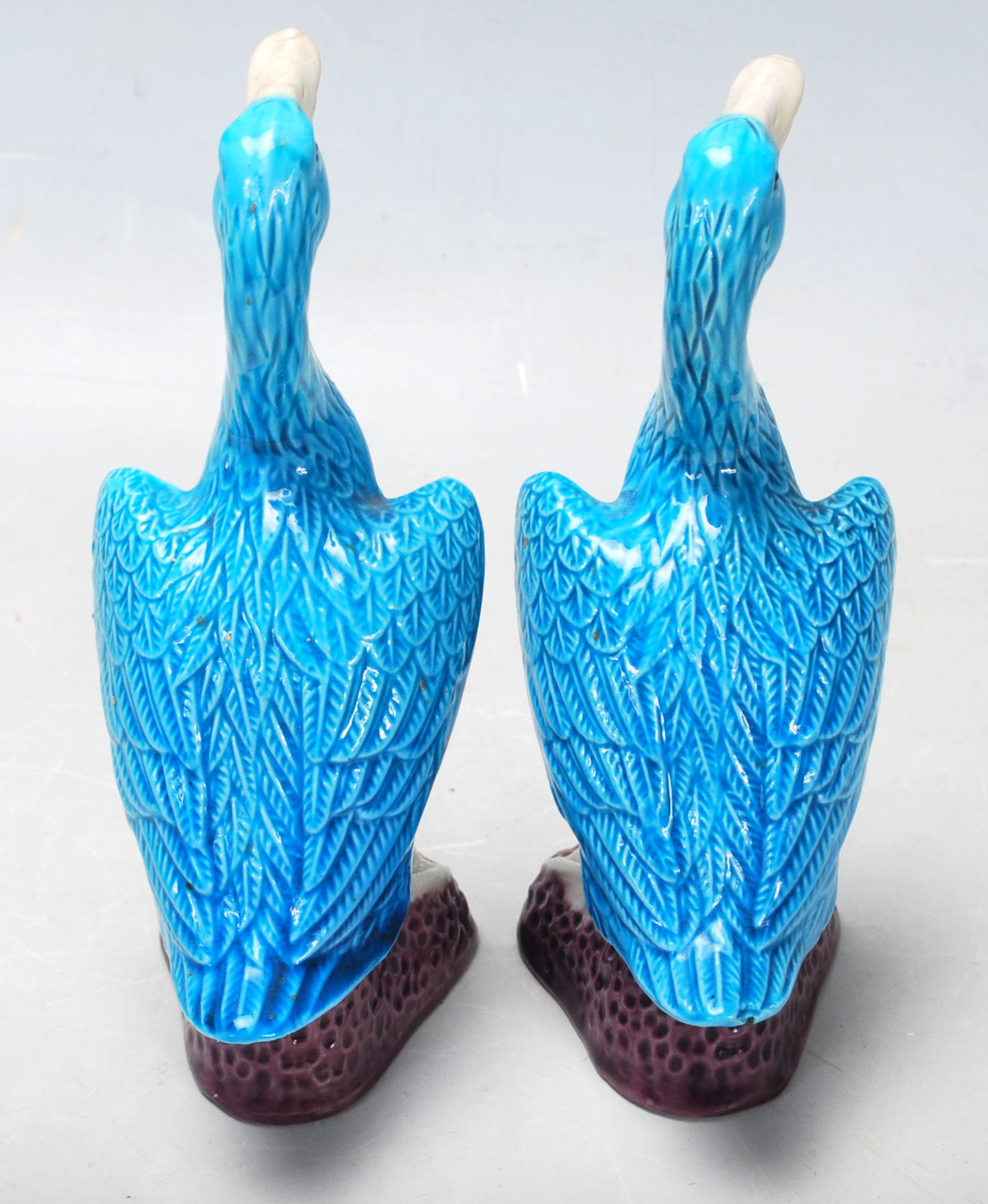 A pair of vintage turquoise blue Japanese ducks figurines having white opened beak, opened wings, - Image 3 of 5