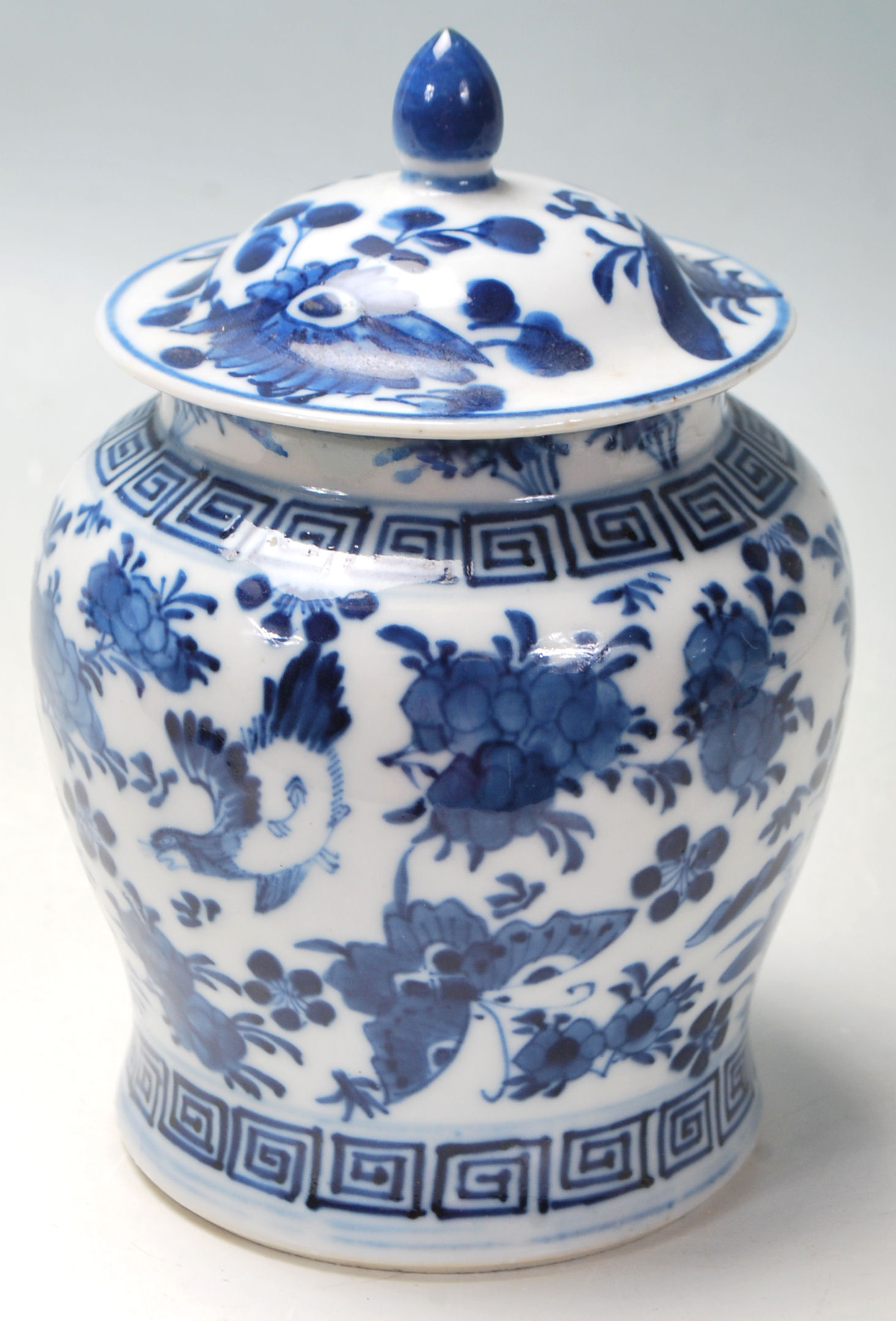 CHINESE BLUE AND WHITE GINGER LIDDED JAR