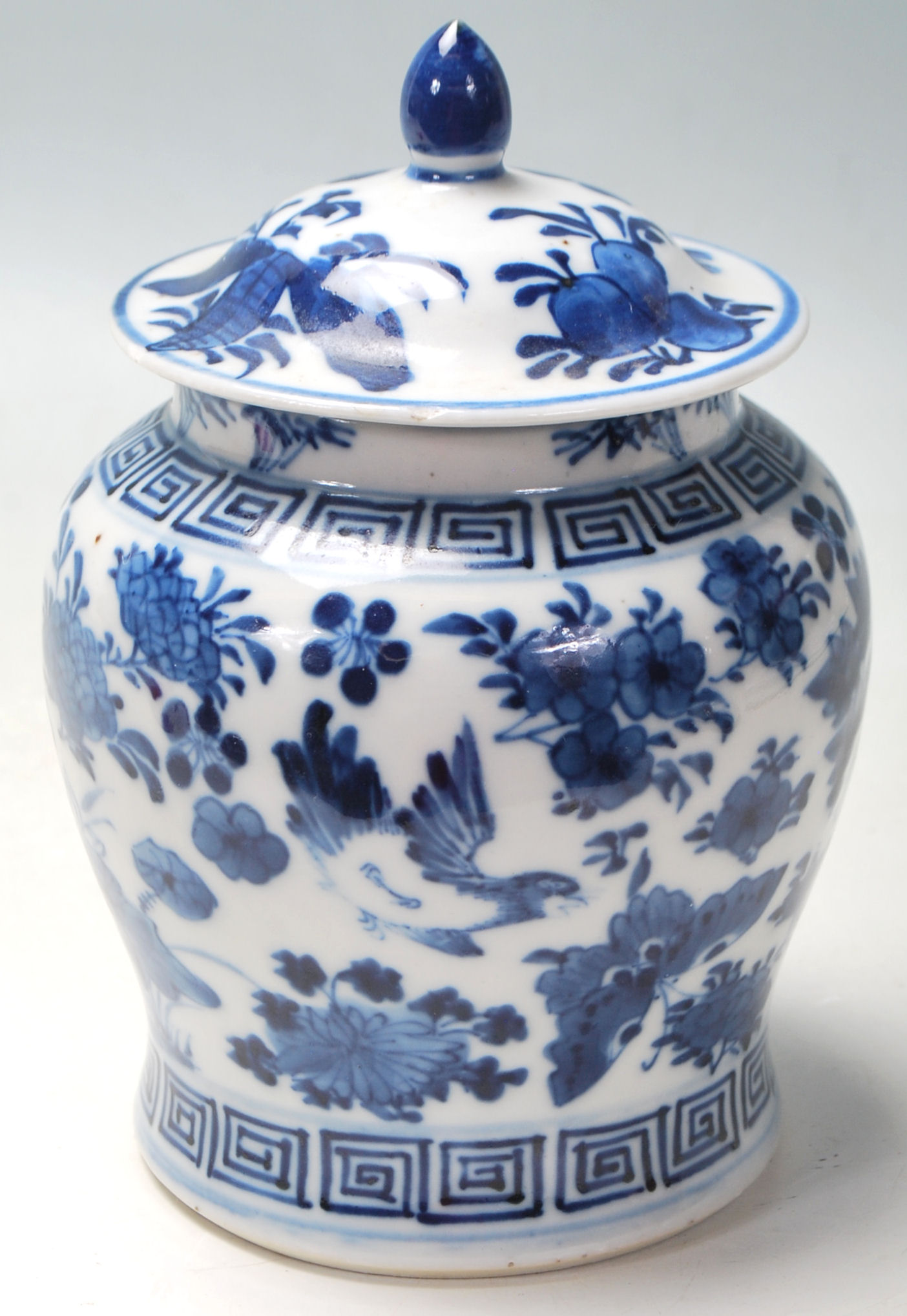 CHINESE BLUE AND WHITE GINGER LIDDED JAR - Image 3 of 7