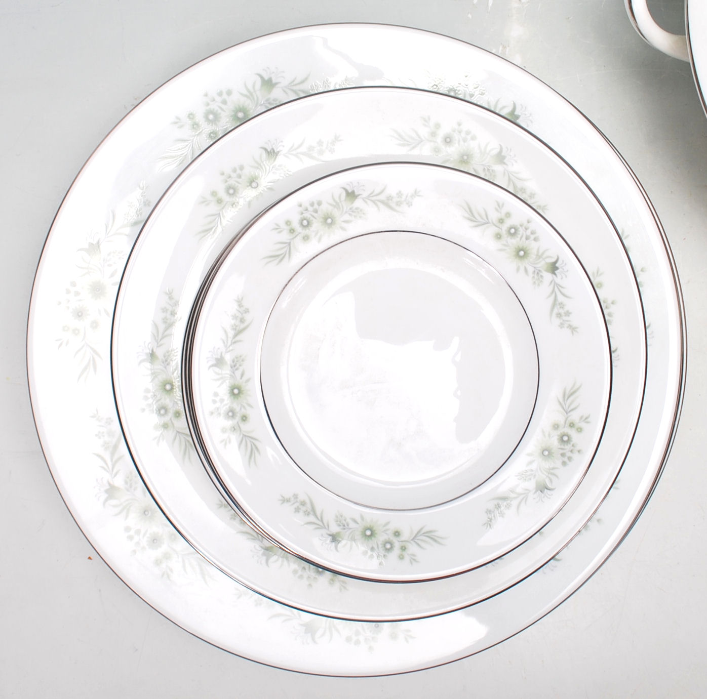 WEDGWOOD WESTBURY PATTERN DINNER SERVICE - Image 5 of 11