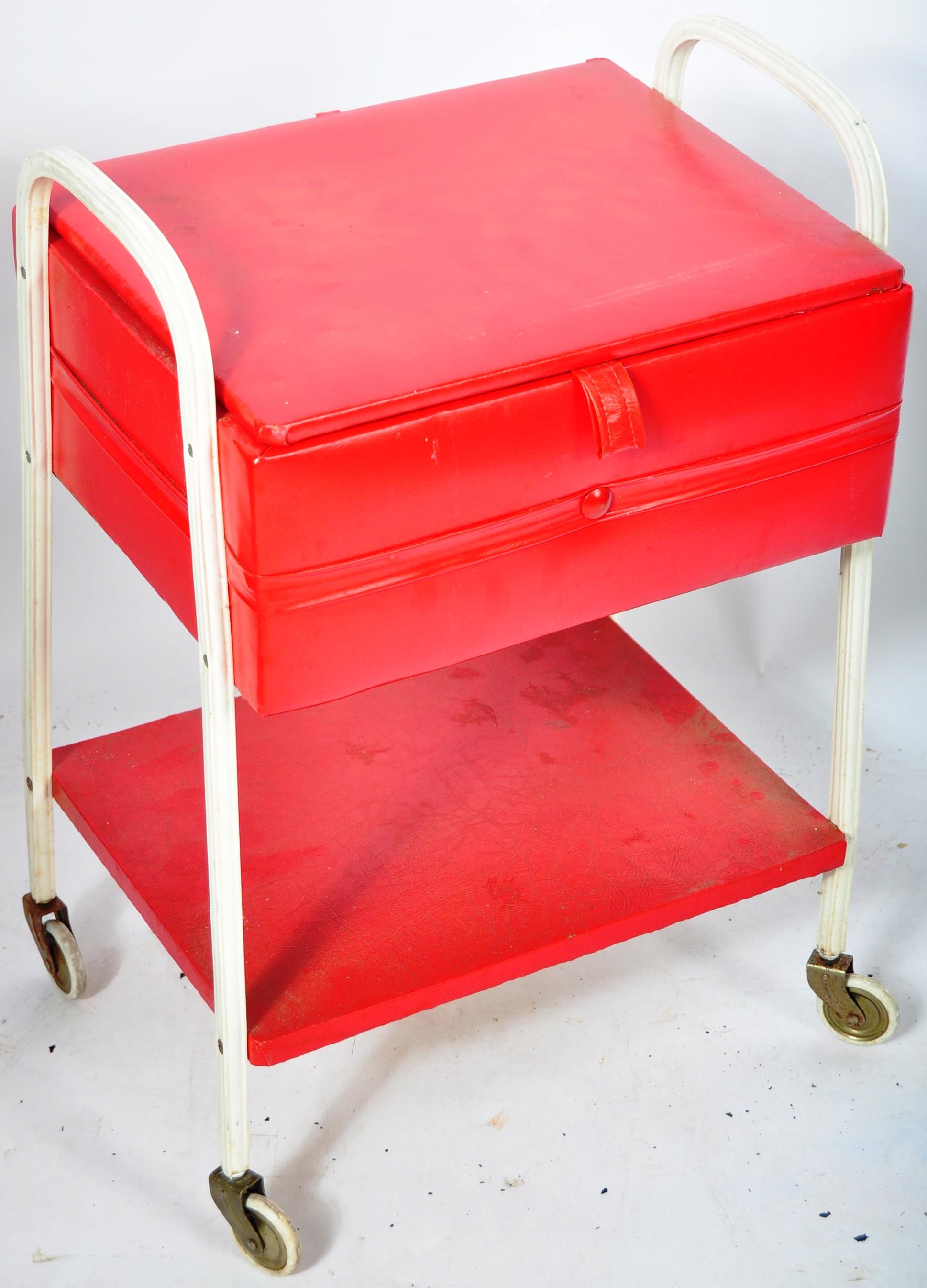 RETRO VINTAGE EUROPEAN RED & WHITE VINYL SEWING BOX - Image 2 of 5