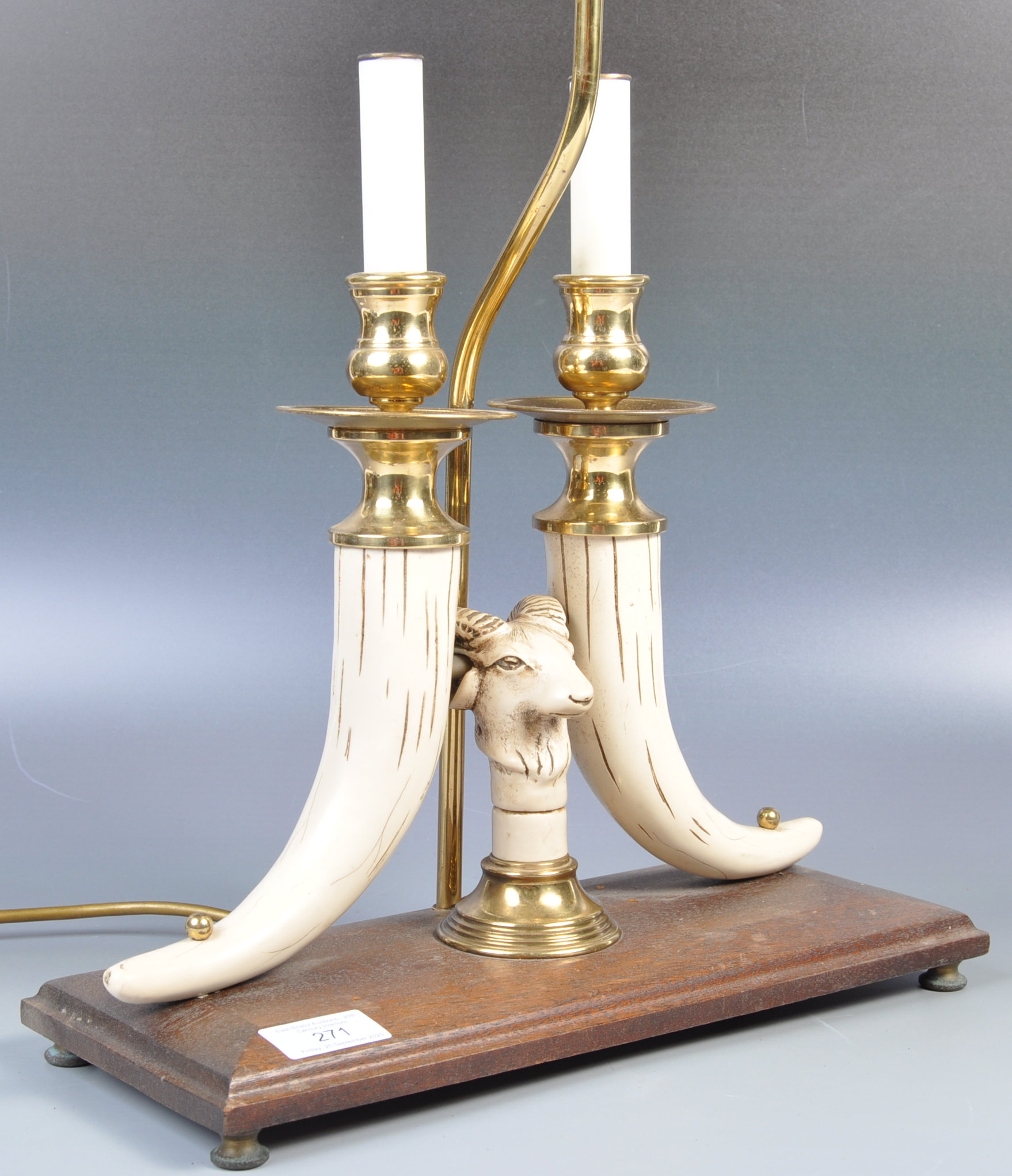 DECORATIVE VINTAGE RAMS HEAD AND HORNS TWIN TABLE LAMP LIGHT - Image 3 of 6