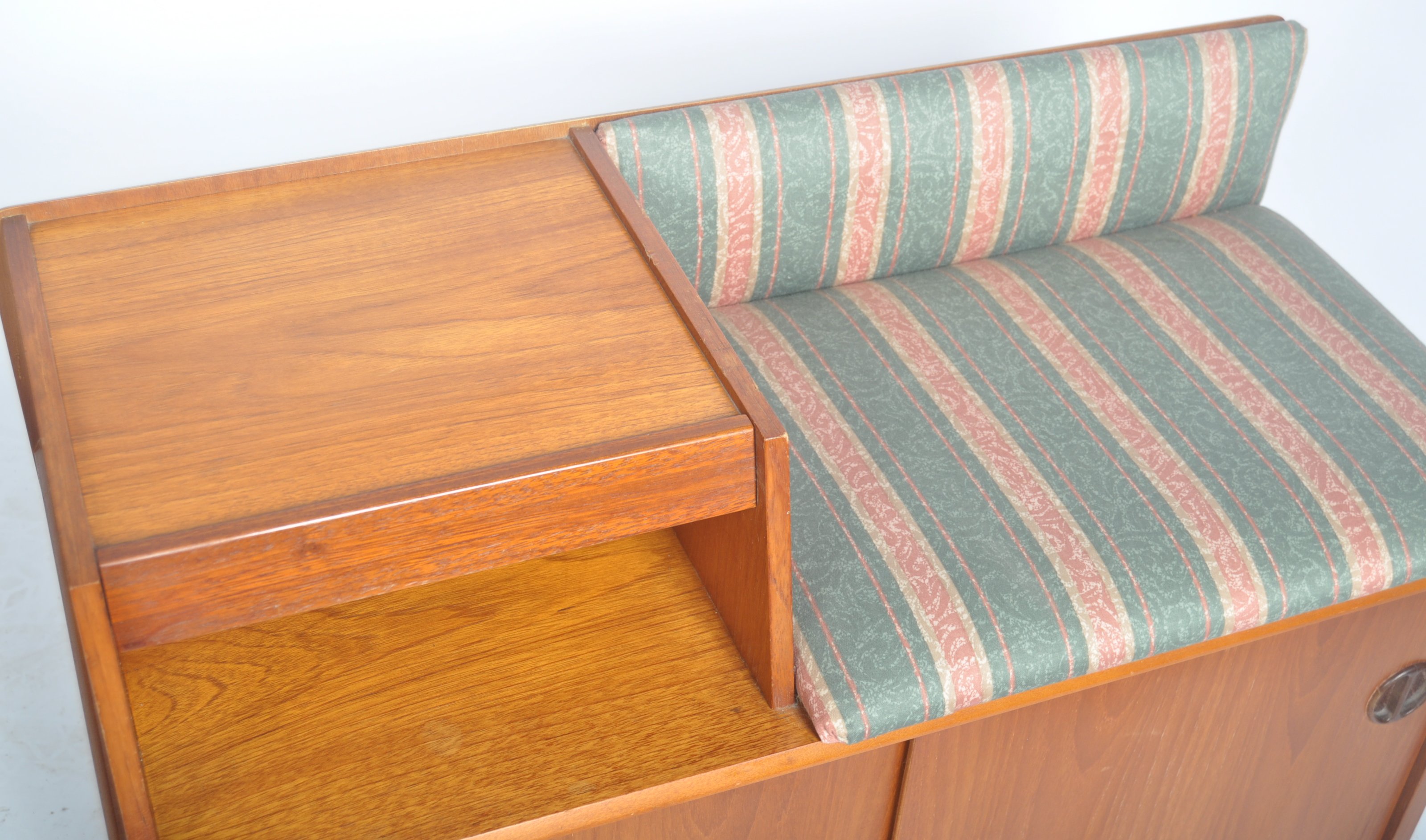 CHIPPY HEATH MID CENTURY TELEPHONE TABLE SEAT OF TEAK CONSTRUCTION - Image 3 of 9