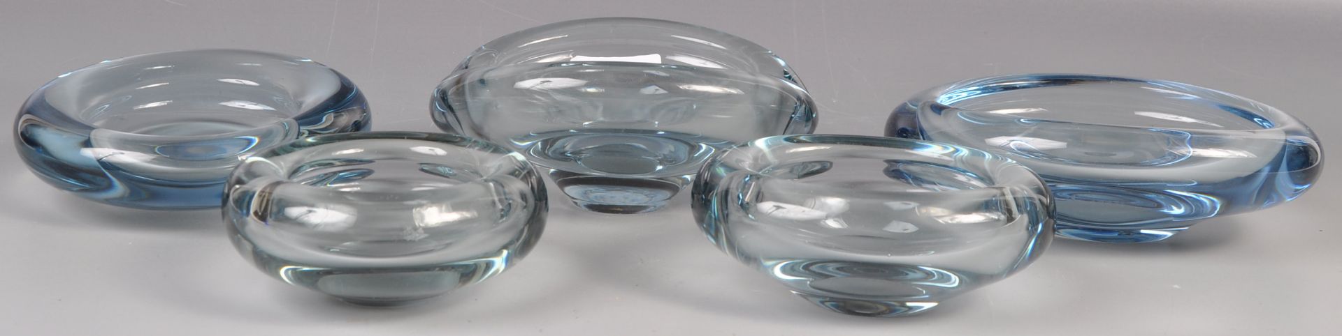 COLLECTION OF DANISH GLASS HOLMEGAARD BOWLS BY P. LUTKEN - Image 3 of 8
