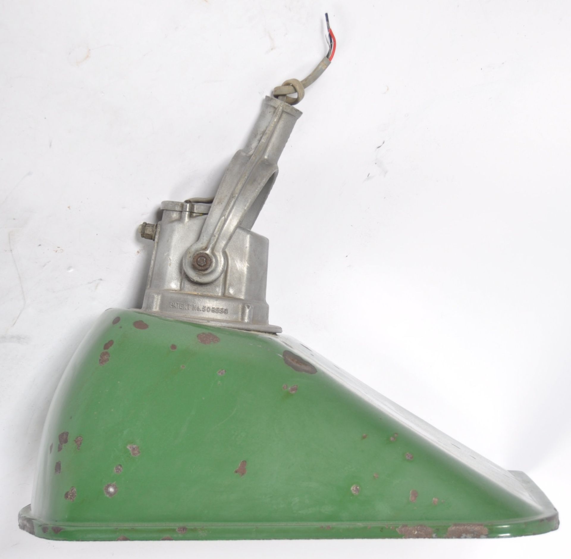 LARGE MID CENTURY VINTAGE INDUSTRIAL FACTORY ENAMEL LIGHT