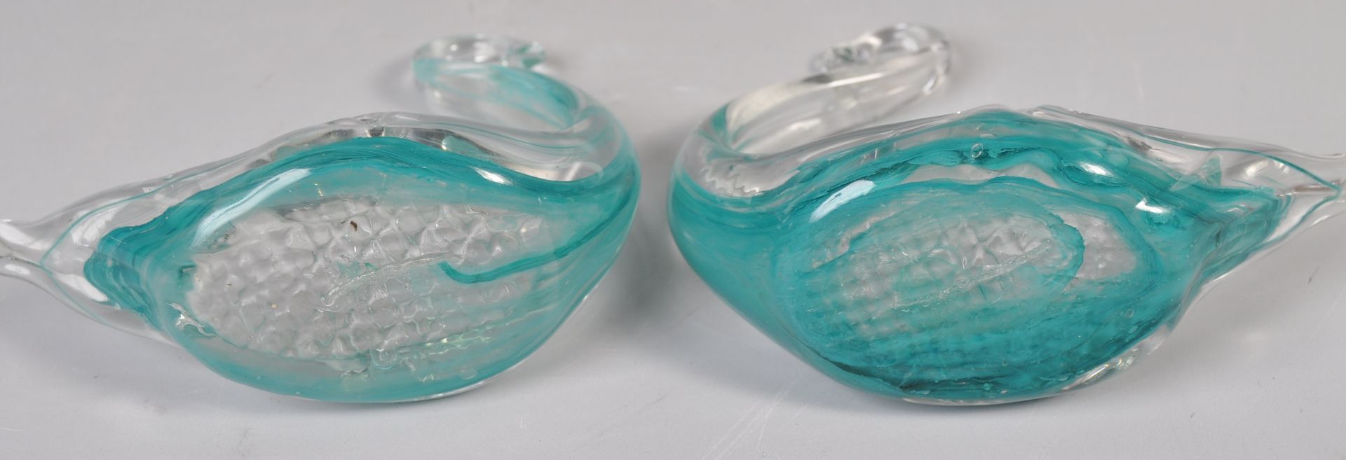 PAIR OF RETRO TURQUOISE GLASS TABLE SALTS / TRINKET DISHES IN THE FORMS OF SWANS - Image 4 of 4