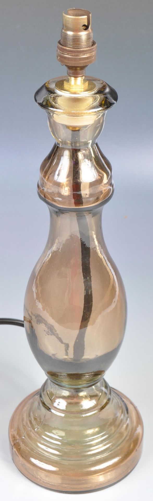 20TH CENTURY PRESSED GLASS SMOKEY AMBER TABLE LAMP LIGHT - Bild 2 aus 4
