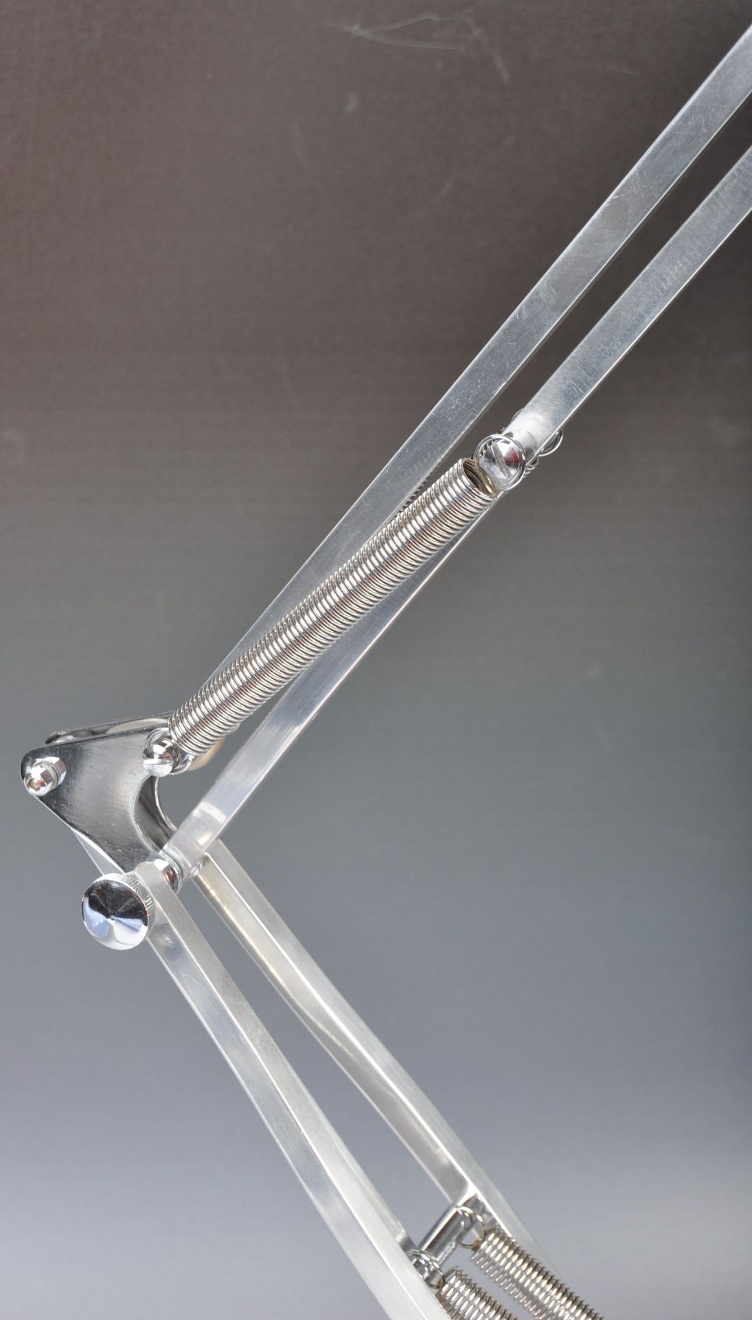 FANTASTIC FASE MADE 1960'S CHROME AND ENAMEL ANGLEPOISE DESK LAMP - Bild 3 aus 8