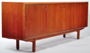 EXCEPTIONAL MID CENTURY MODERN SCANDINAVIAN / DANISH TEAK WOOD SIDEBOARD