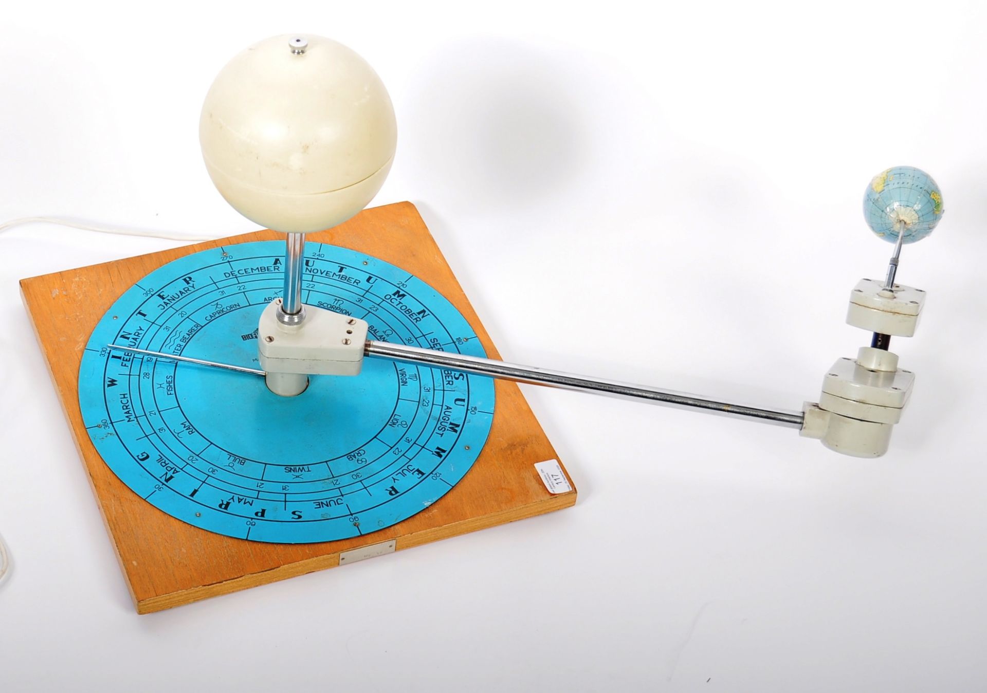 MID CENTURY RETRO ORRERY MECHANICAL MODEL