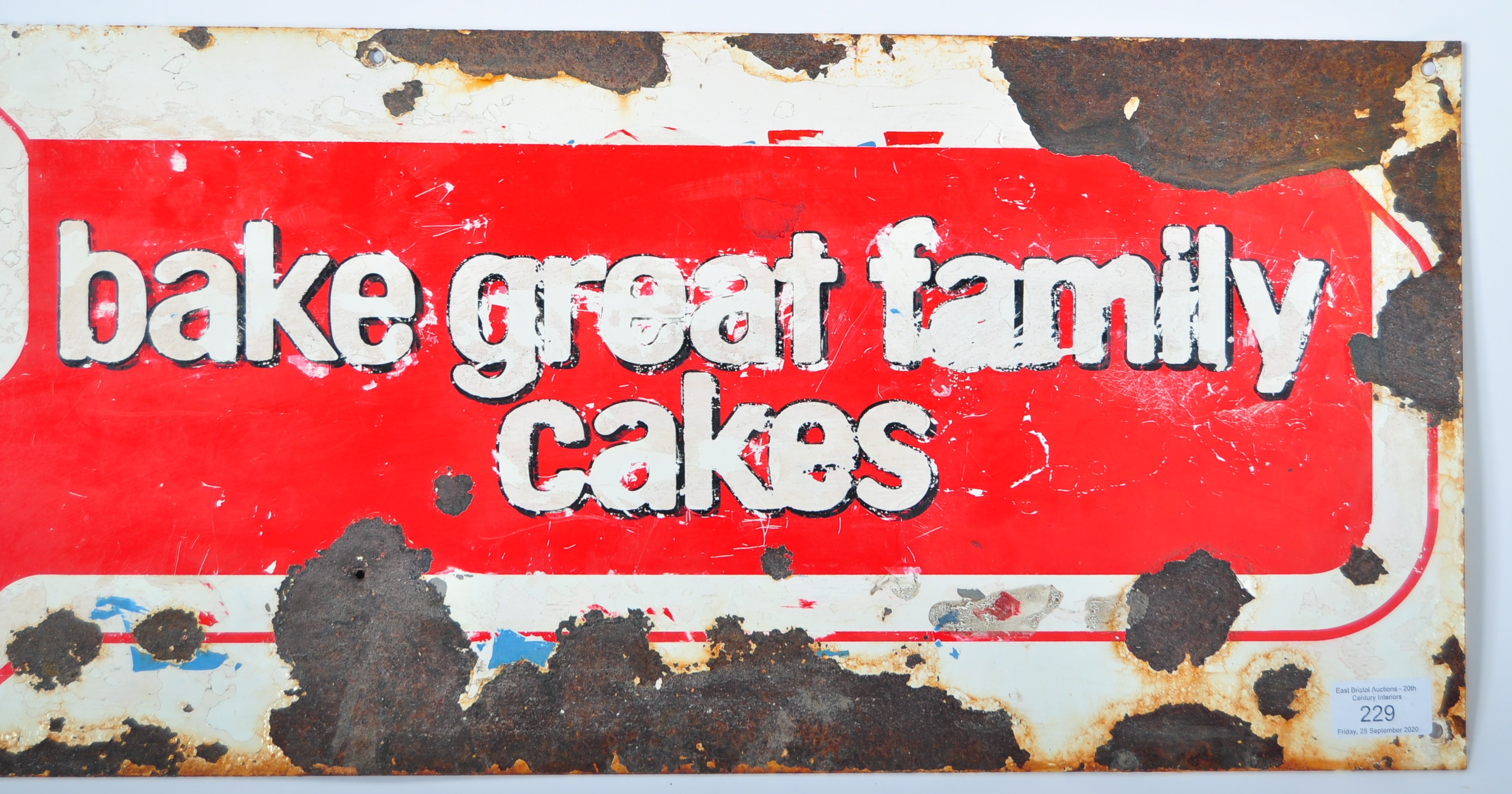 LYONS FAMILY CAKES ENAMELED ADVERTISING POINT OF SALE SIGN - Image 3 of 4