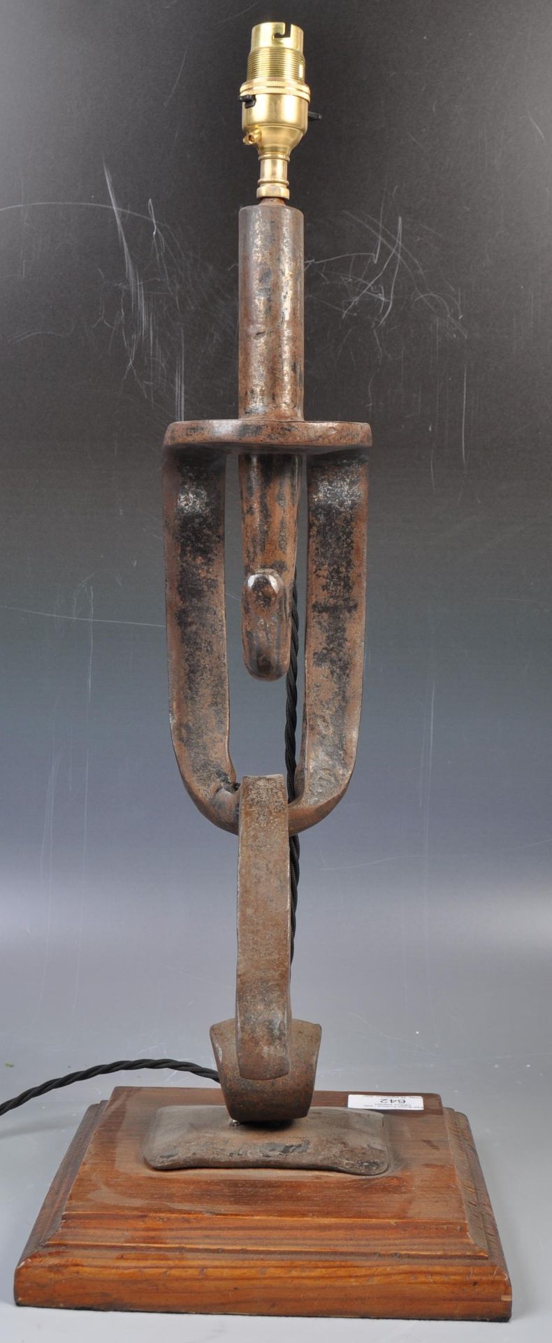 20TH CENTURY ARCHITECTURAL INDUSTRIAL WROUGHT IRON LAMP - Image 4 of 5