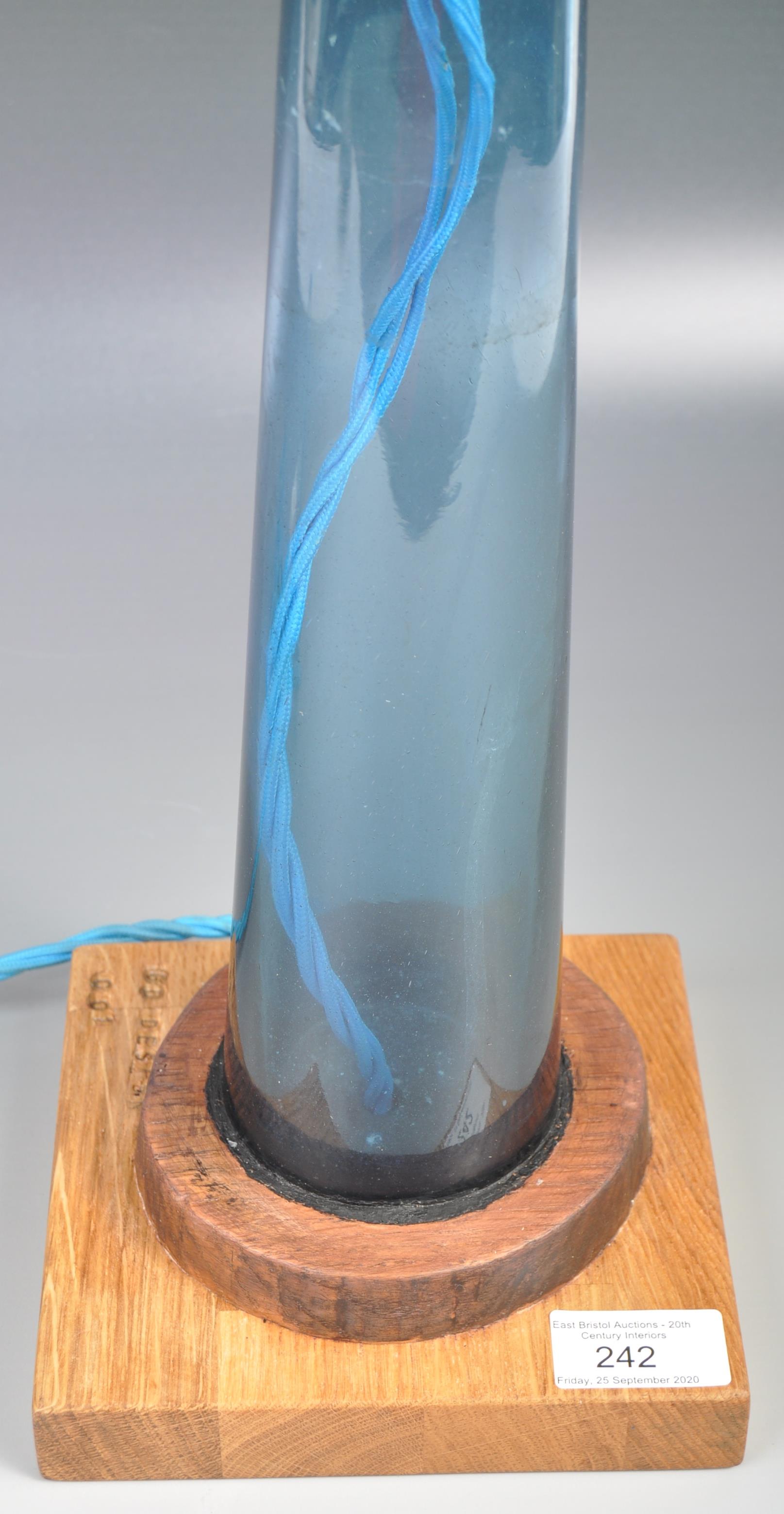 RETRO VINTAGE UPCYCLED BLUE GLASS VASE TABLE LAMP LIGHT - Image 4 of 6