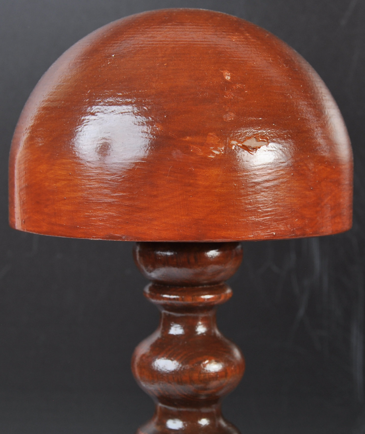 GROUP OF THREE MAHOGANY SHOP / HABERDASHERY HAT DISPLAY STANDS - Image 3 of 5