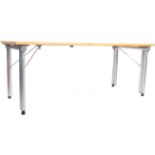 KNOLL BEACH TOPPED PROPELLER TABLE RAISED ON FOLDI