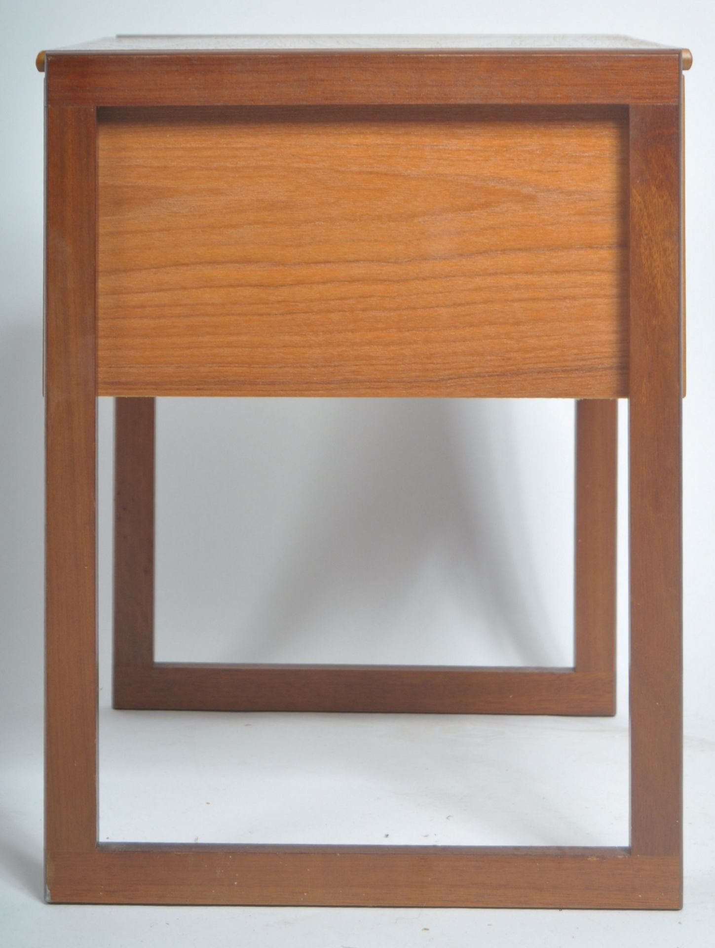 REX FURNITURE MID CENTURY SEWING WORK BOX STOOL OF SQUARE FORM - Bild 6 aus 7