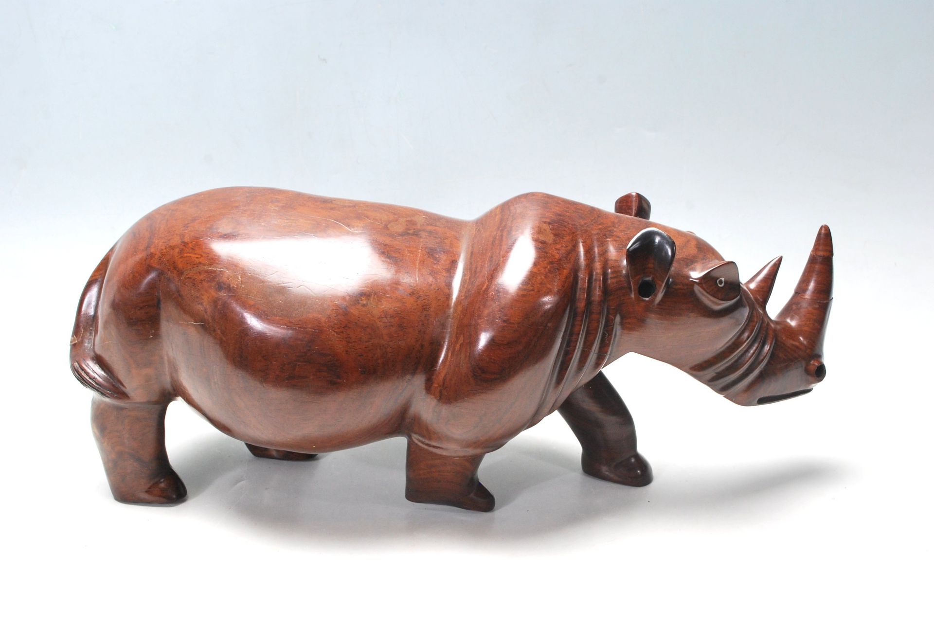 LARGE AND IMPRESSIVE HAND CARVED ROSEWOOD RHINO - Bild 13 aus 13