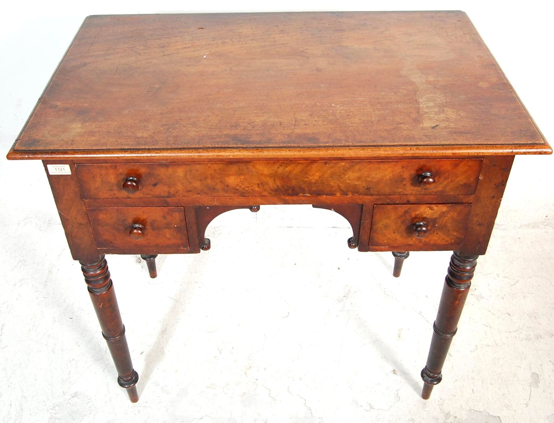 19TH CENTURY VICTORIAN MAHOGANY WRITING TABLE DESK - Bild 3 aus 5