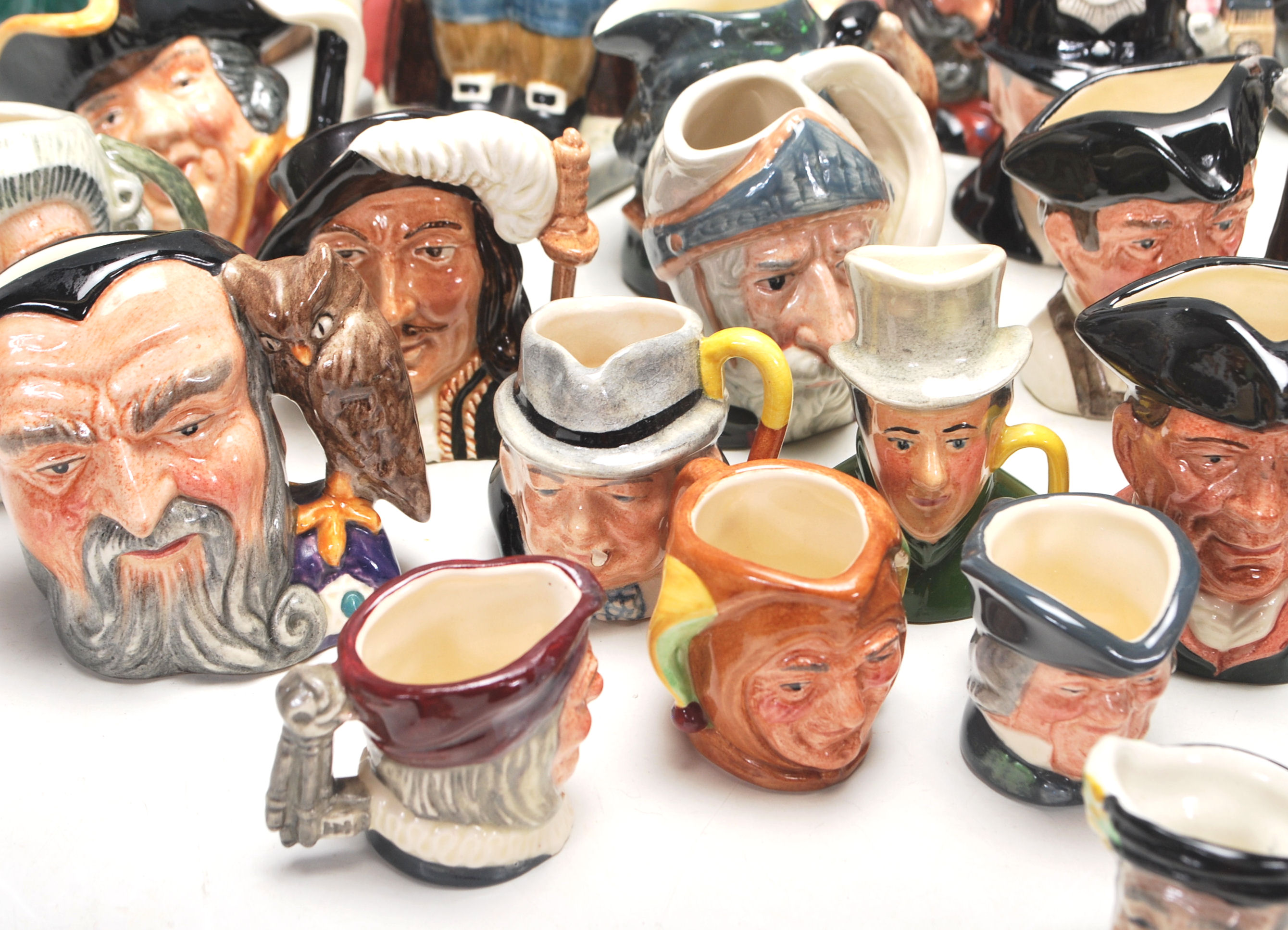 A LARGE COLLECTION OF ROYAL DOULTON MINATURE TOBY JUBS IN MANY CHARACTERS. - Image 3 of 12
