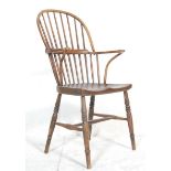 19TH VICTORIAN BEECH AND ELM HOOP BACK CHAIR / WINDSOR ARMCHAIR