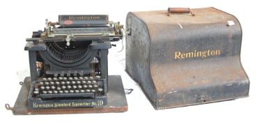 EARLY 20TH CENTURY ANTIQUE REMINGTON TYPEWRITER