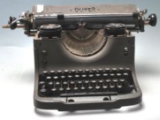 1950’S RETRO OLIVER NO 20 TYPEWRITER WITH BAKELITE KEYS