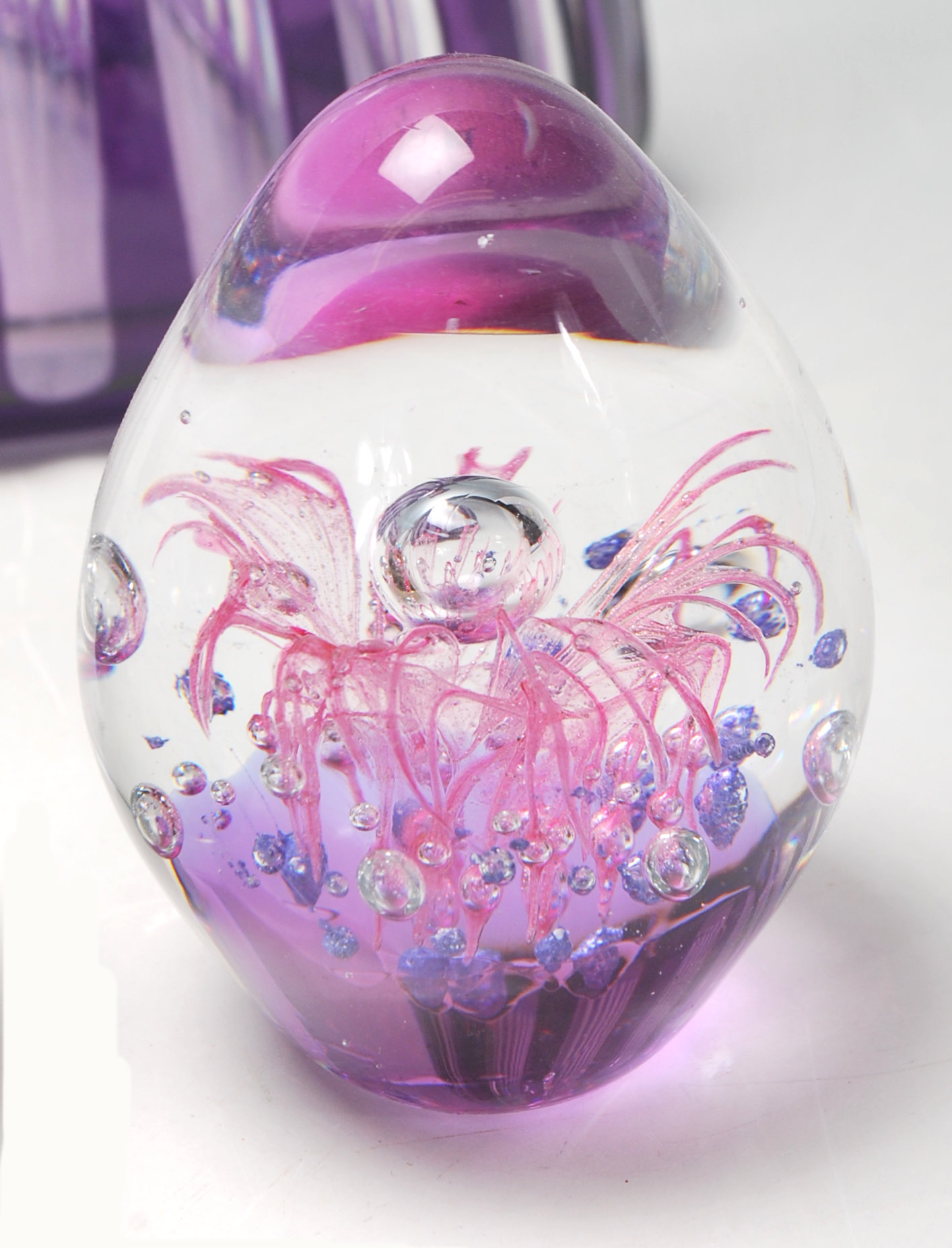 RETRO 20TH CENTURY STUDIO ART PURPLE GLASS - Image 5 of 11