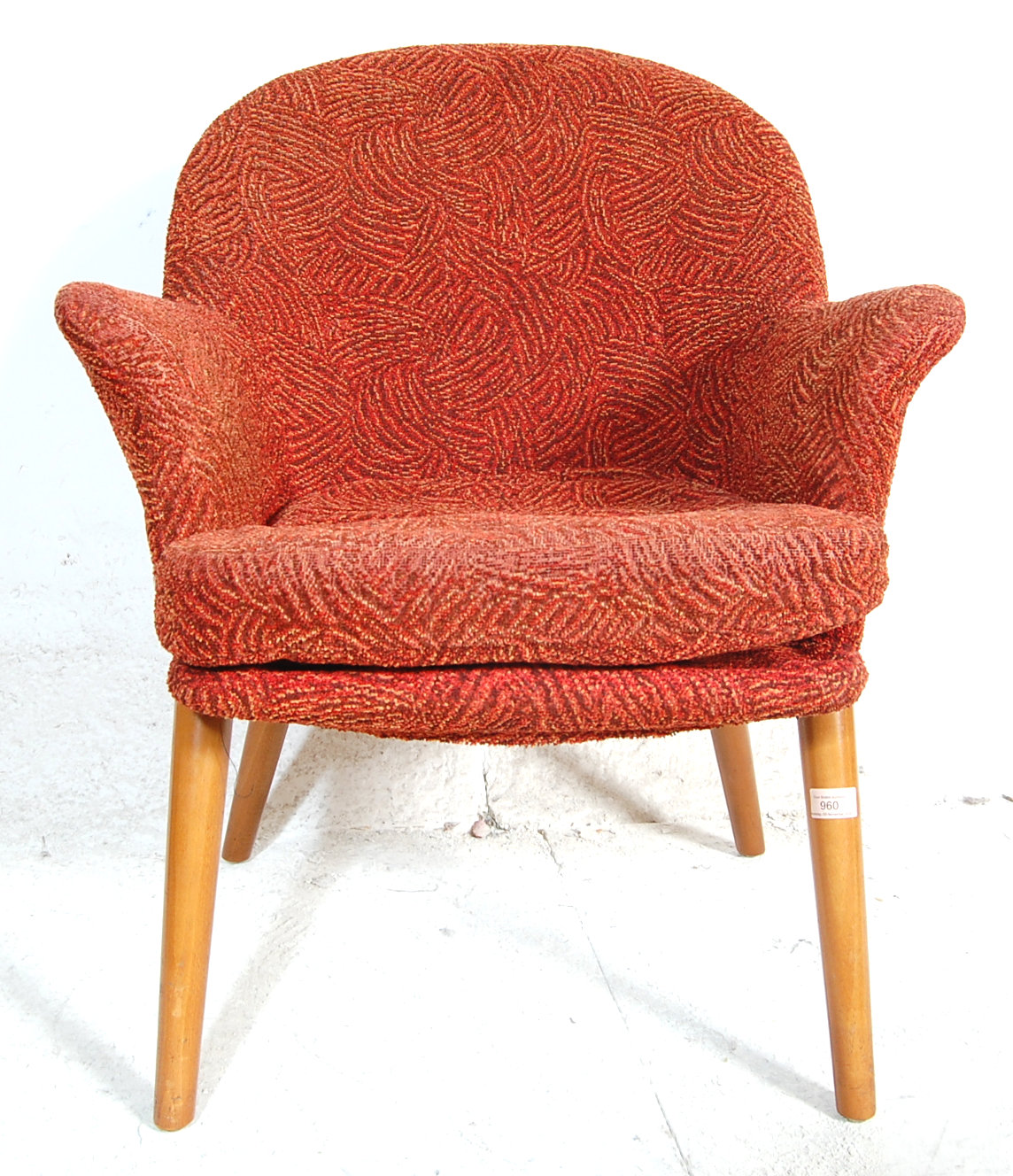 VINTAGE 20TH CENTURY TUB CHAIR WITH RED UPHOLSTERY AND TURNED SUPPORTS - Image 2 of 4