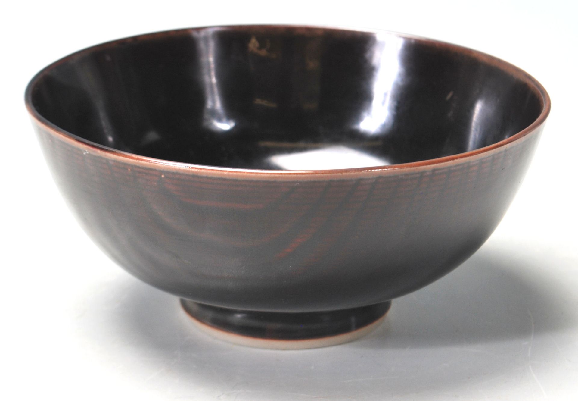 20TH CENTURY CERAMIC PORCELAIN ORIENTAL JAPANESE RICE BOWL.