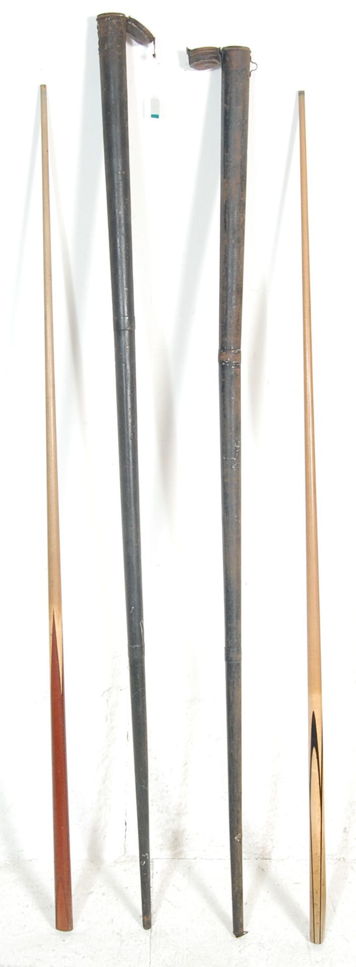EARLY 20TH CENTURY SNOOKER CUES
