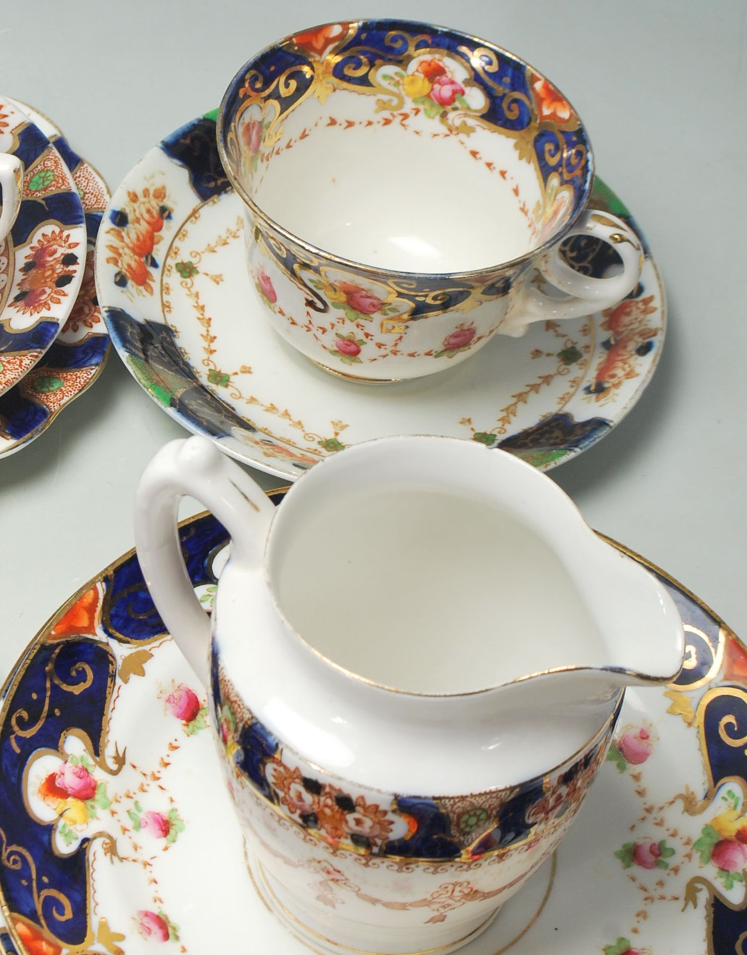 ENGLISH FINE BONE CHINA TEA SET / SERVICE GROSVENOR CHINA - YE OLD ENGLAND - ROYAL ALBION - Bild 3 aus 12