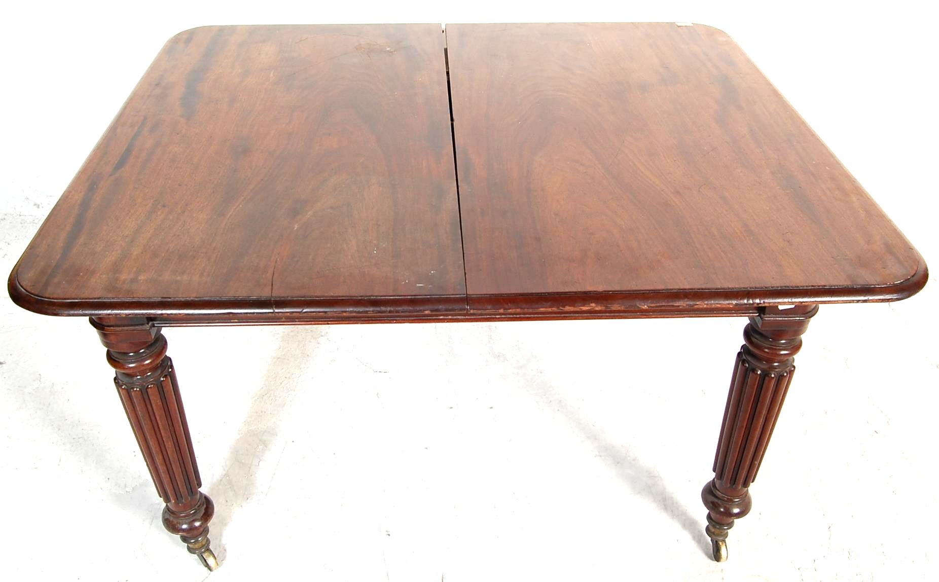 19TH CENTURY VICTORIAN SOLID MAHOGANY DINING TABLE - Image 3 of 4