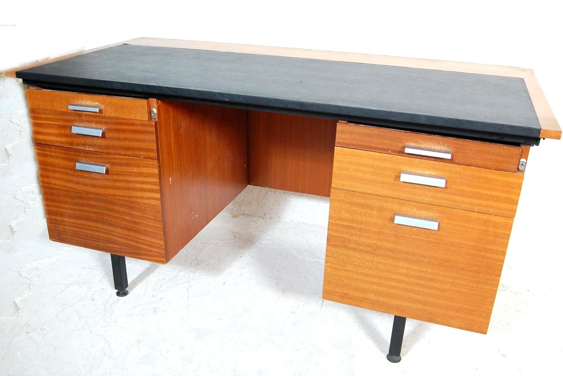 RETRO VINTAGE MID CENTURY TUBULAR METAL OFFICE DESK - Bild 5 aus 5