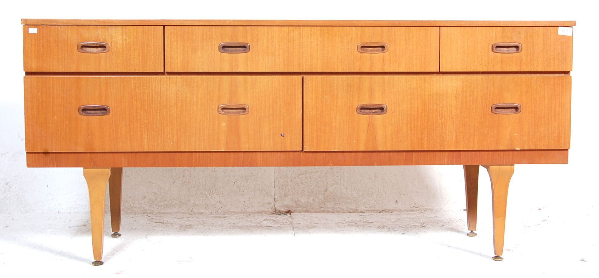 RETRO 70’S TEAK WOOD VENEER SIDEBOARD / CHEST OF DRAWERS - Bild 3 aus 6