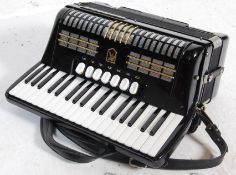 HOHNER VERDI II - MADE IN GERMANY- 96 BASS - PIANO ACCORDION MUSICAL INSTRUMENT